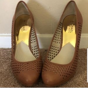 MK Michael Kors Tan Heels